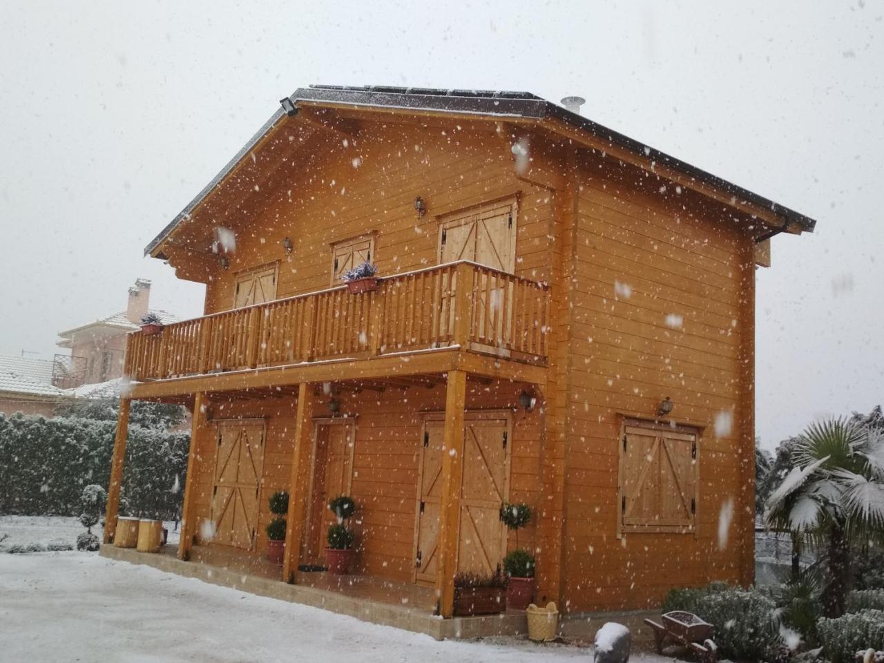 Kastor Chalets Ampelokipoi  Zewnętrze zdjęcie